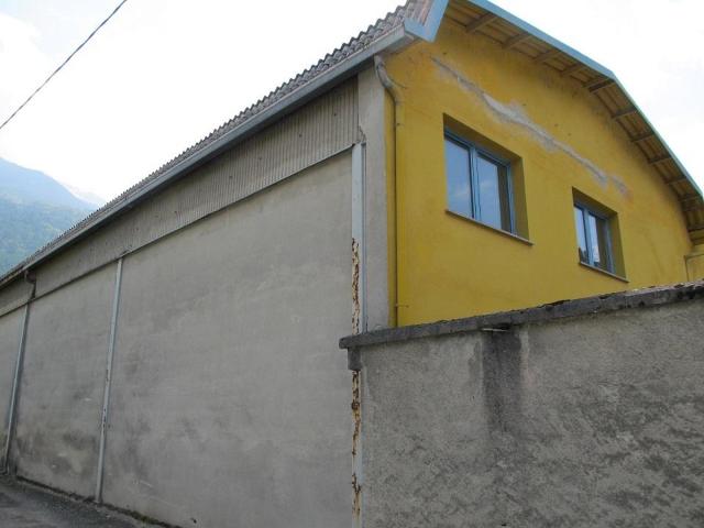 Capannone in vendita a Teglio, Lombardia