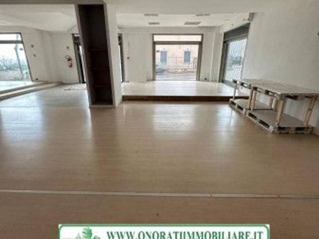 Capannone in vendita a Campolimpido, Roma Capitale
