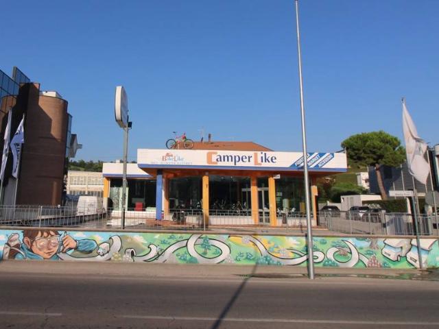 Capannone in vendita a Tortoreto Lido, Tortoreto