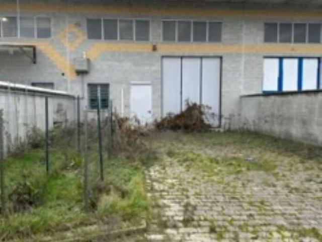 Capannone in vendita a Piemonte, Novara