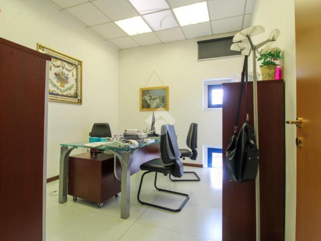 Capannone in vendita a Curnasco, Treviolo