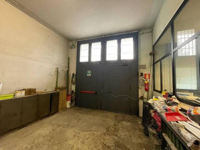 Capannone in vendita a Zona Industriale Marchesina, Trezzano sul Naviglio