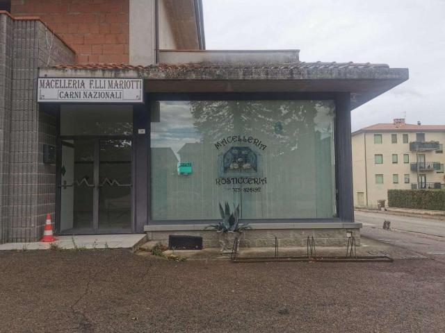 Capannone in vendita a Tuoro Sul Trasimeno, Umbria