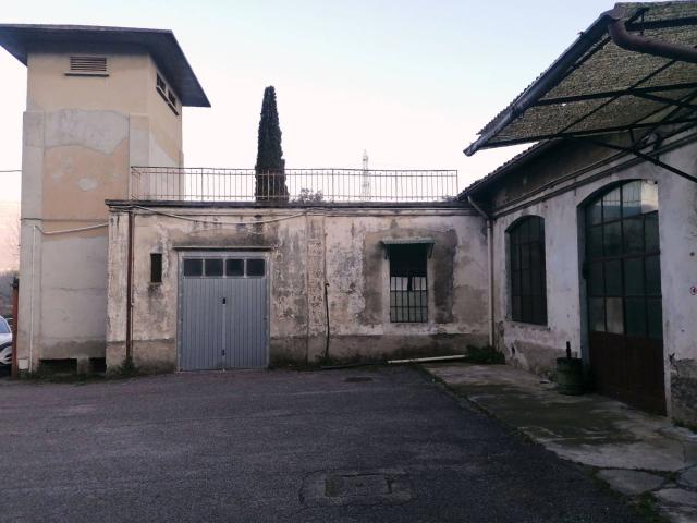 Capannone in vendita a Valgreghentino, Lombardia