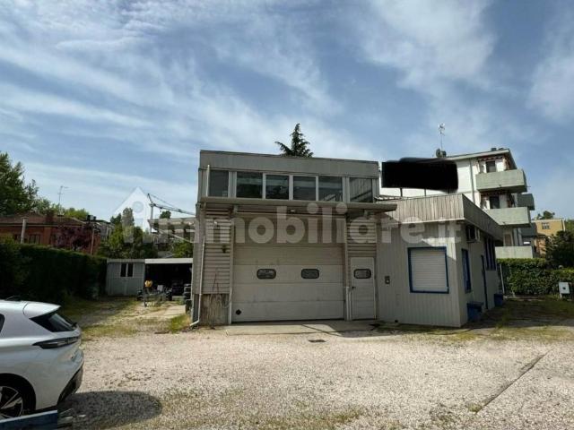 Capannone in vendita a Catene, Venezia