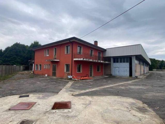 Capannone in vendita a Venezia