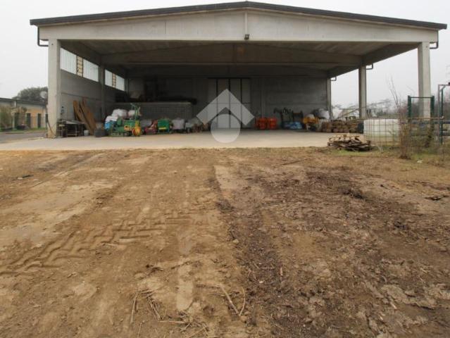 Capannone in vendita a Verderio Superiore, Lombardia