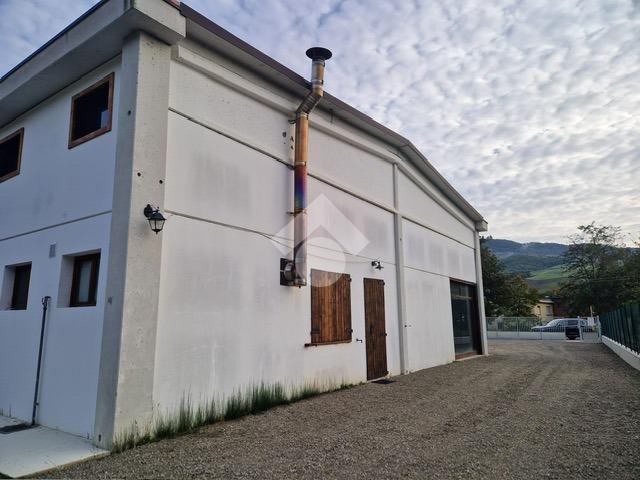 Capannone in vendita a Unione dell'Appennino Bolognese, Vergato