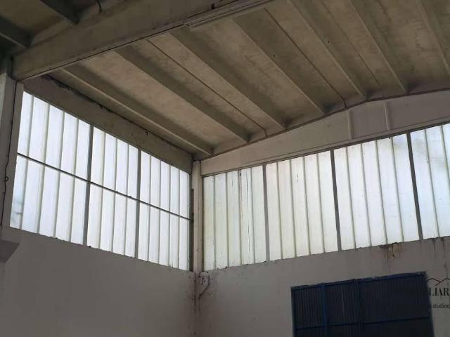 Capannone in vendita a Colline Matildiche, Re