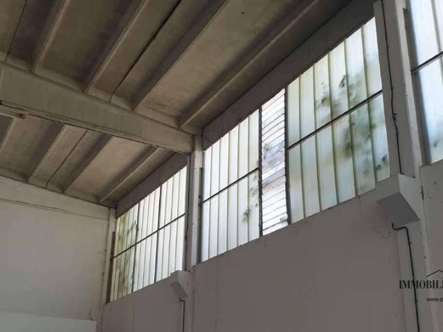 Capannone in vendita a Colline Matildiche, Re