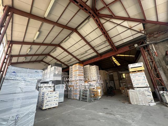 Capannone in vendita a Viareggio, Toscana