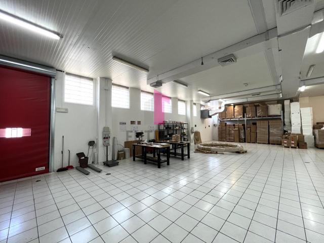 Capannone in vendita a Peraga, Vigonza