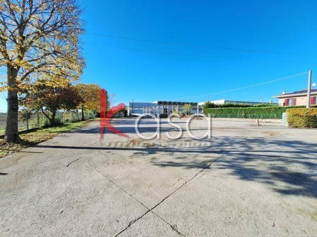 Capannone in vendita a Villadose, Veneto