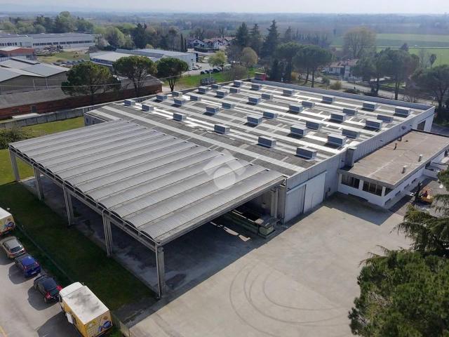 Capannone in vendita a Visco, Friuli-Venezia Giulia