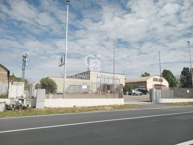 Capannone in vendita a Viterbo, Lazio