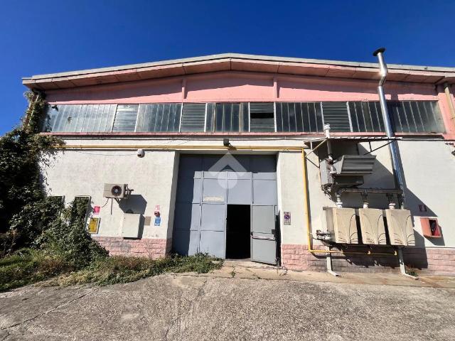 Capannone in vendita a Cascina Ridondello, Voghera
