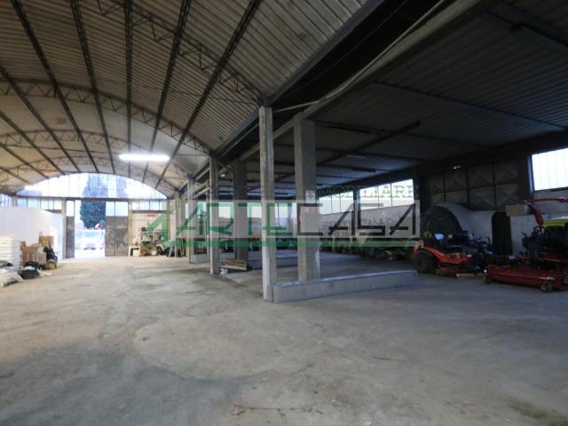 Capannone in vendita a Navacchio, Cascina
