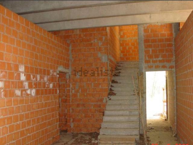 Capannone in vendita a Cabanette, Piemonte