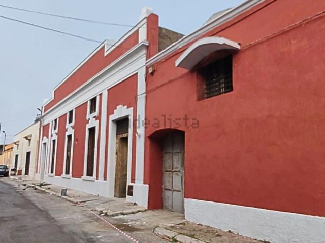 Capannone in vendita a Puglia, Taranto