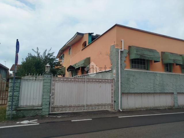 Capannone in vendita a Area industriale di Bruino, Bruino