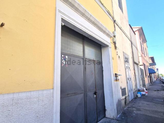 Capannone in vendita a Prato, il Cantiere