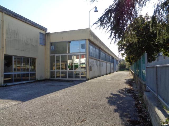 Capannone in vendita a Coriano, Reggio Emilia