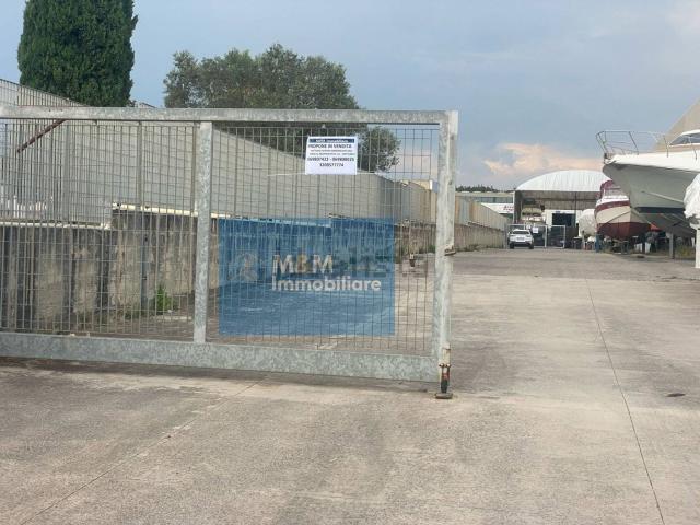Capannone in vendita a Tre Cancelli, Roma Capitale