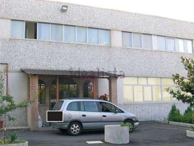 Capannone in vendita a San Sossio Baronia, Avellino