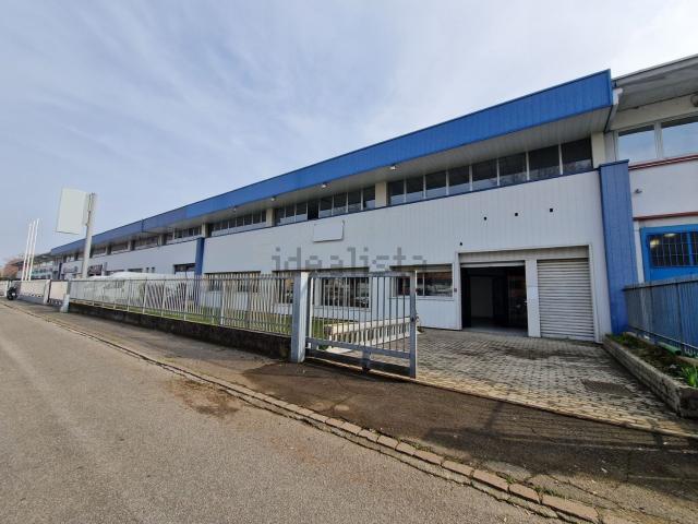 Capannone in vendita a Novate Milanese, Lombardia
