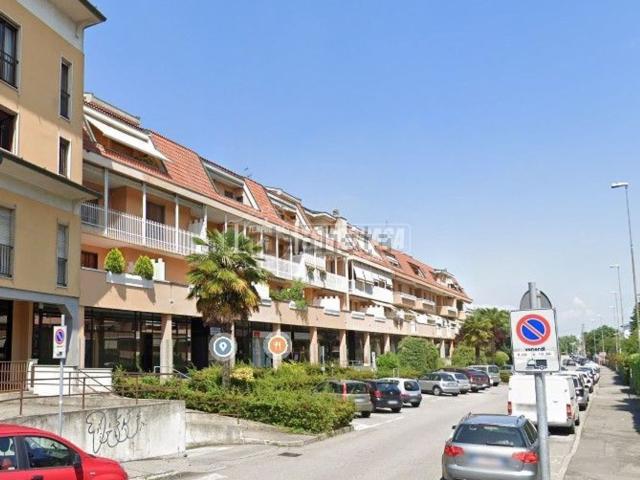 Capannone in vendita a Paullo, Lombardia