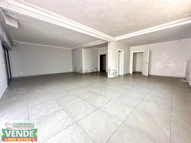 Capannone in vendita a Giarre, Sicilia