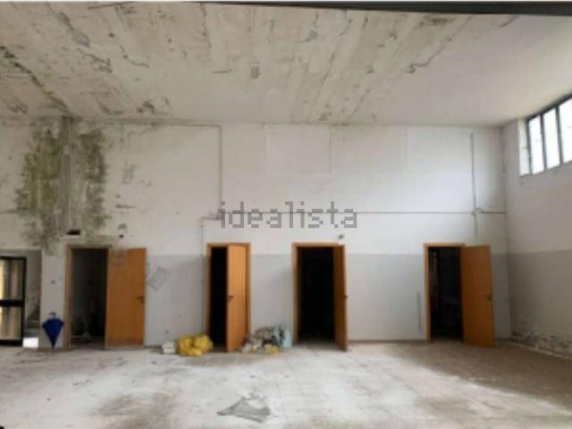 Capannone in vendita a Puglia, Bari