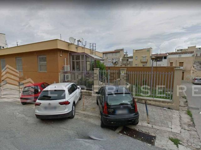 Capannone in vendita a Alcamo, Sicilia