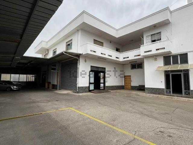 Capannone in vendita a Puglia, Taranto