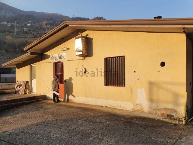Capannone in vendita a Cesovo, Marcheno