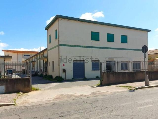 Capannone in vendita a Giba, Sardigna/Sardegna