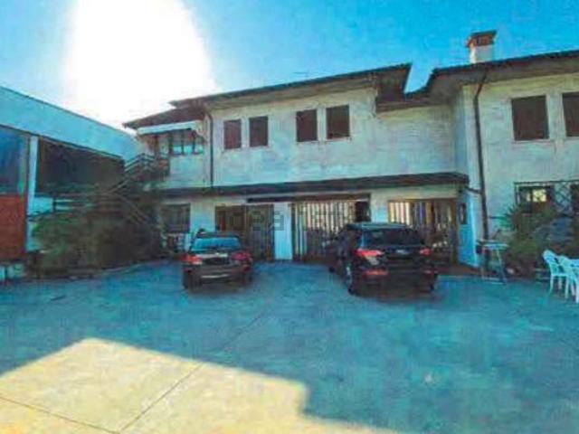 Capannone in vendita a Schiavon, Veneto