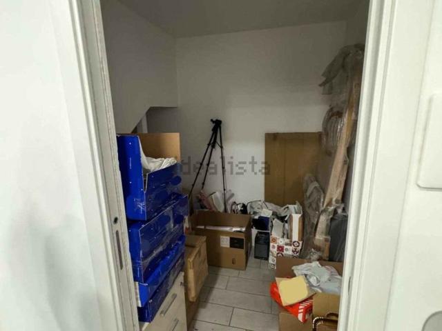 Capannone in vendita a Arzano, Campania