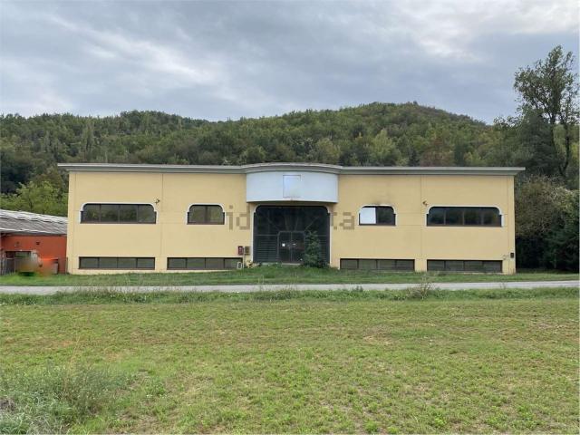 Capannone in vendita a Gabbiola, Traversetolo
