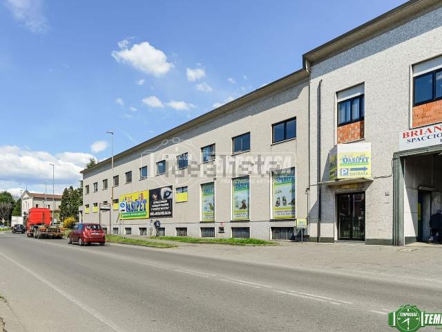 Capannone in vendita a Albiate, Lombardia