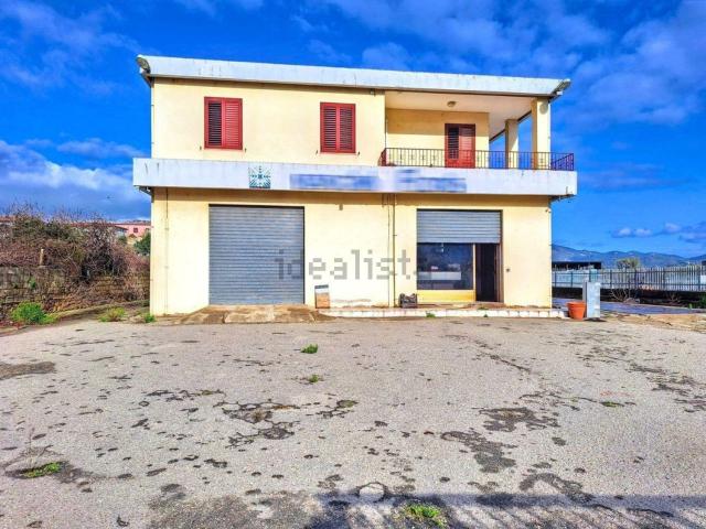 Capannone in vendita a Irgoli, Sardigna/Sardegna
