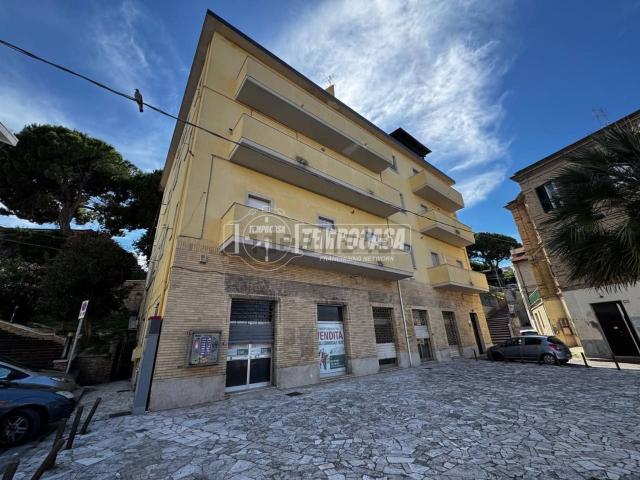 Capannone in vendita a Vallone, Francavilla Al Mare