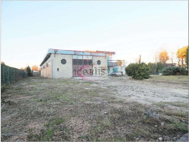 Capannone in vendita a Casale Di Scodosia, Veneto