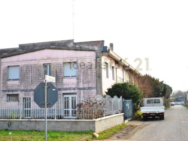Capannone in vendita a Canazza, Rescaldina