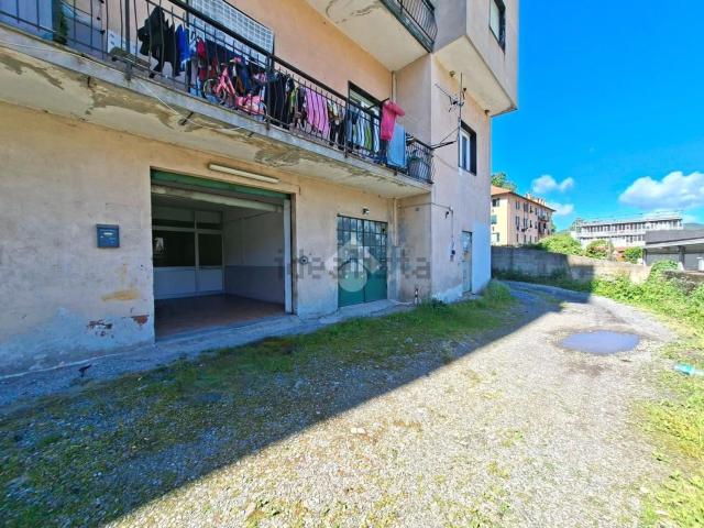 Capannone in vendita a Savignone, Liguria