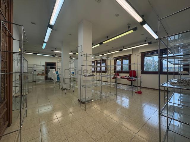 Capannone in vendita a Nuovo Circondario Imolese, Castel San Pietro Terme