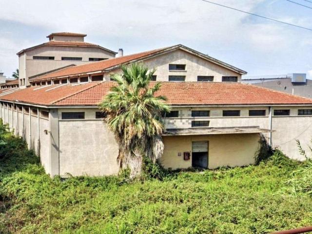 Capannone in vendita a Pace Del Mela, Sicilia