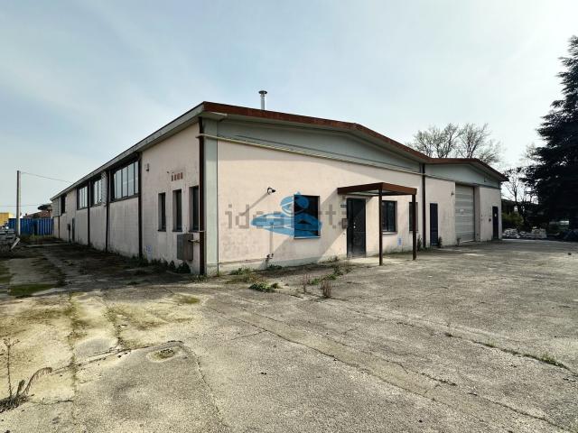 Capannone in vendita a Unione dei comuni della Bassa Romagna, Bagnacavallo