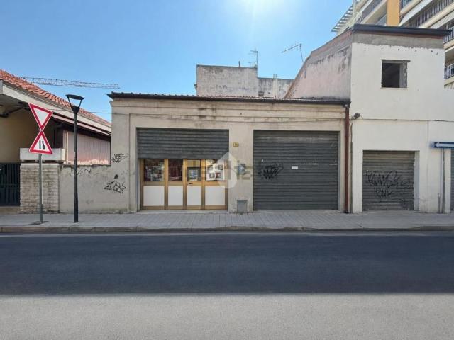 Capannone in vendita a Pescara, Abruzzo