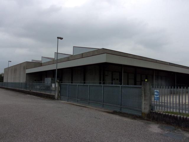 Capannone in vendita a Spilimbergo, Friuli-Venezia Giulia